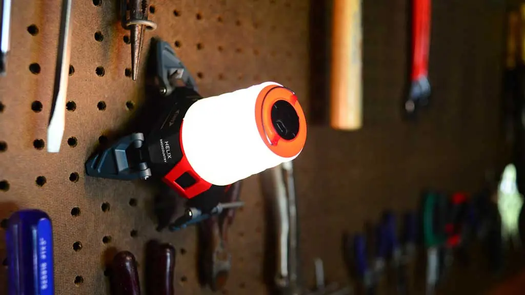 Đèn lồng Princeton Tec Helix Backcountry Lantern - Black/Red - Treo tường